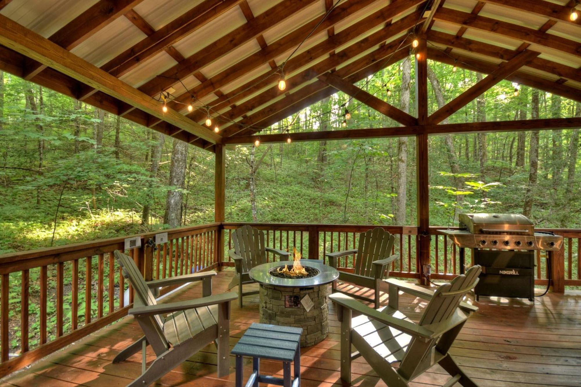 K6 Lodge Gather Around The Firepit Soak In The Hot Tub And Splash In The Creek Blue Ridge Exteriér fotografie
